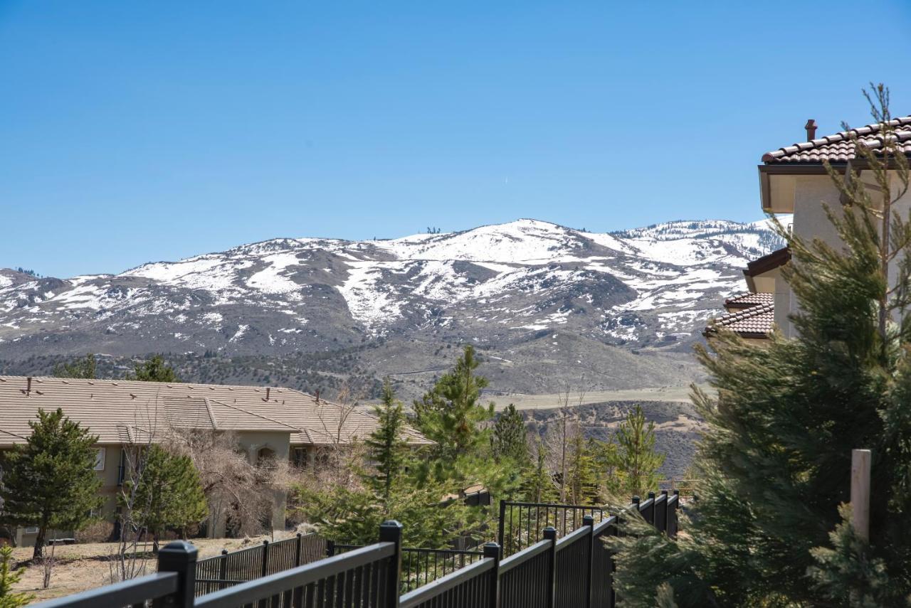 Luxury Retreat - King Beds, Hot Tub, & Pool - Family & Remote Work Friendly Apartment Reno Exterior photo