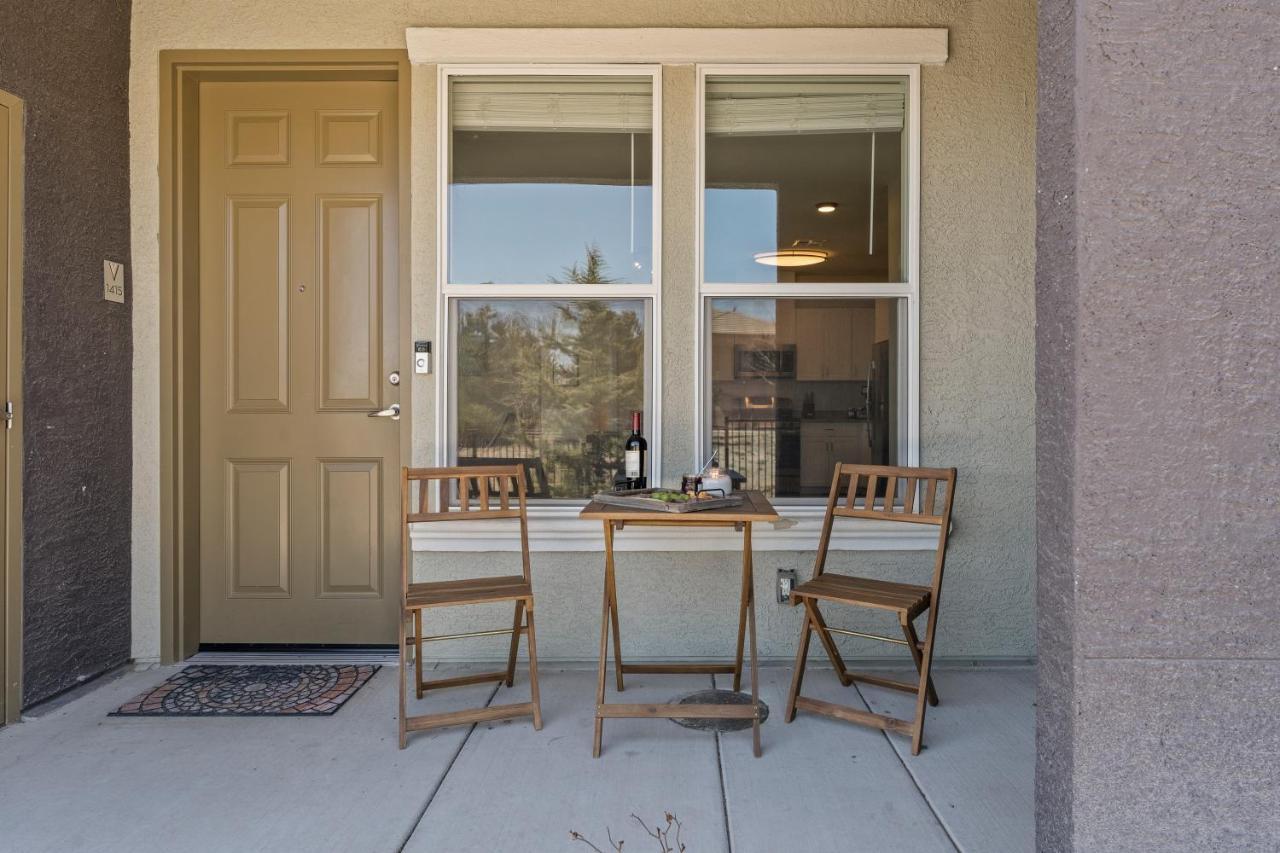 Luxury Retreat - King Beds, Hot Tub, & Pool - Family & Remote Work Friendly Apartment Reno Exterior photo